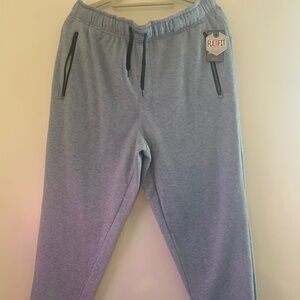 BAEVERLY HILLS POLO CLUB.SPORTS OVERAL FOR MEN. COLOR GREY HEATHR. SIZE L.